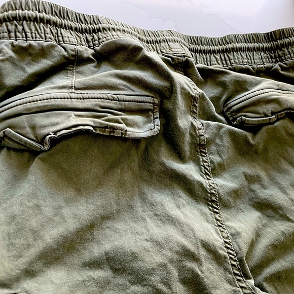 H&M L.O.G.G. Cargo / Jogger Pants • Men’s Large • Khaki Green - Picture 2 of 4